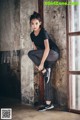 Beautiful Yoon Ae Ji poses glamor in gym fashion photos (56 photos) P44 No.0cf3ad