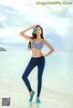 Beautiful Park Soo Yeon in the beach fashion picture in November 2017 (222 photos) P183 No.c31a60